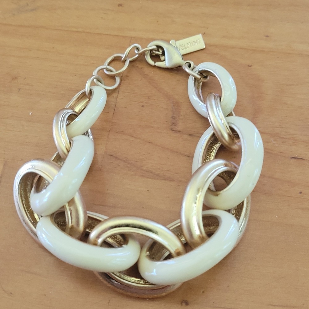 JewelMint Kate Bosworth Chunky Chain Link Bracelet Gold Tone White Enamel